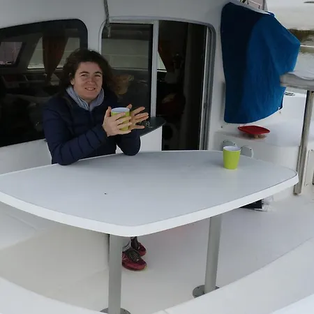 Botel Catamaran 