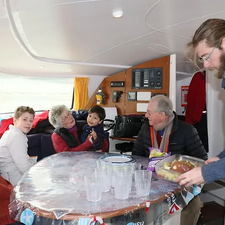 Botel Catamaran 